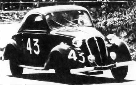 Robert Manzon - Simca Gordini Coupe 1100cc.